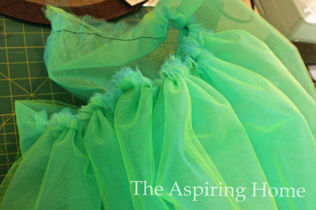 How to make a TuTu -www.theaspiringhome.com