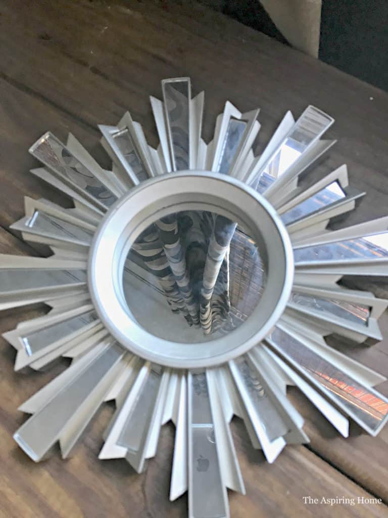 Transform wall mirror into ceiling medallion The Aspiring Home