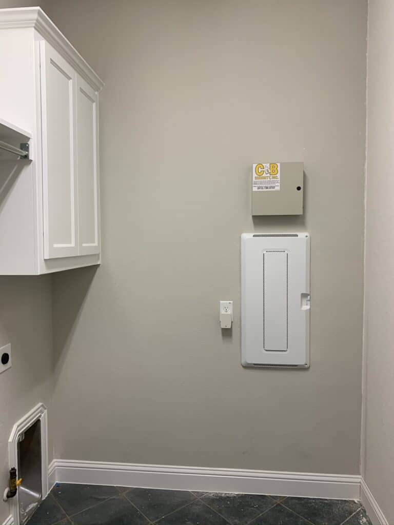 before picture of laundry room cabinets